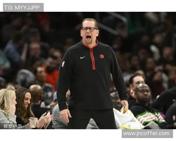 猛龙全队齐心协力，坚决支持主教练，力争走出低谷